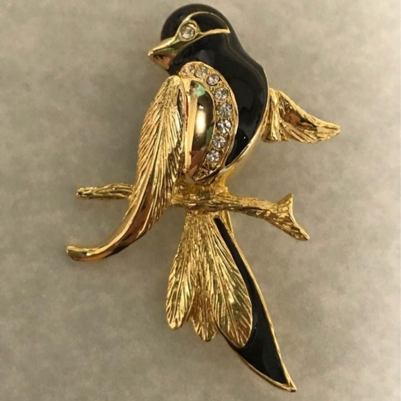 VINTAGE CARVEN UNSIGNED BIRD ENAMELED BROOCH IN BLACK AND GOLD - Picture 6 of 10
